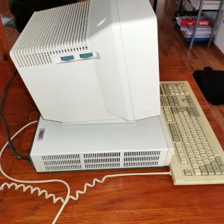 IBM PS/2 Model 30 286 Vintage Desktop PC w/ CRT Monitor & keyboard 6