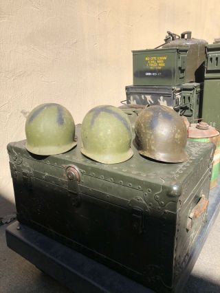 Vintage WWII US Military foot locker trunk 2