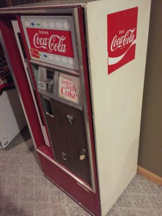 Vintage Coca Cola Bottled Vending Coke Machine - 1960 ' s Cavalier CSS - 8 - 64 3