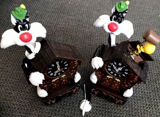 2x.  Looney Tunes Tweety And Sylvester Talking Animated Clocks.  Parts