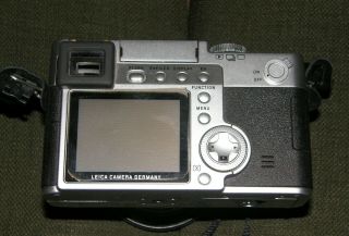 vtg LEICA Digilux2 camera 5.  0MP,  w/RAW capability.  7 - 22mm SUMMICRON.  ORIG BOX, 4