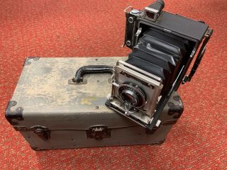 Vintage Graphex Crown Graphic Camera With Accessories,  135 Mm 4.  7 Lens,  And Case