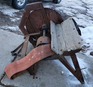 Vintage Ferguson Tractor 3 Point Saw Rig With Table An Belt Oem Ferguson Equip