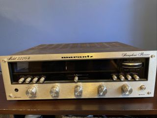 Marantz 2220b Vintage Stereo Receiver -,  And Looks Great
