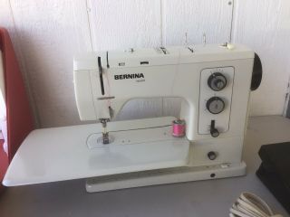 VINTAGE BERNINA.  RECORD 830 SEWING.  MACHINE.  IN THE CARRYING CASE 3