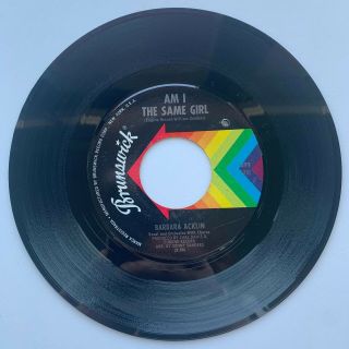 Barbara Acklin - Am I The Same Girl / Be By My Side.  7 " 45 Rpm Single.  60s R&b.
