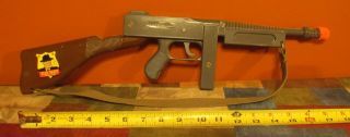 Vintage Network News Syndicate " Dick Tracy Tommy Gun " W/ Sling -