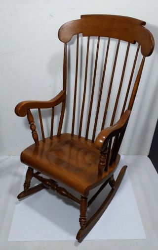 Vintage Ethan Allen Heirloom Nutmeg Maple Spindle Back Rocking Chair Rocker 2