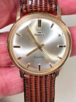 14k Yellow Gold Timex Dorado Electric Vintage Very Rare 1960`s - 70`s Watch 35 Mm