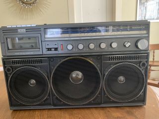 Vintage Magnavox D8443 Power Player Stereo Radio Cassette Boombox