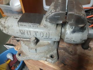 Vintage Wilton 350 Bullet Vise 3 1/2 Inch Jaw.  Machinist Vise.
