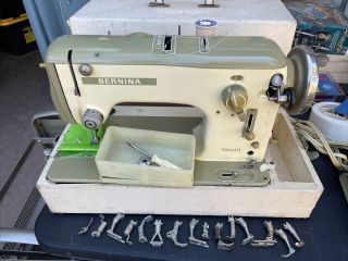 Bernina Favorit 640 - 2 Sewing Machine Vintage
