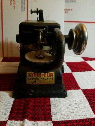 Vintage Lawrence M Stein Co.  Stein - Fur Sewing Machine 2