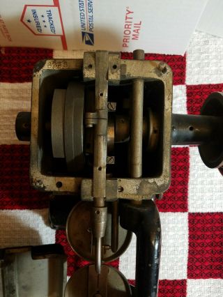 Vintage Lawrence M Stein Co.  Stein - Fur Sewing Machine 3