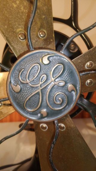 VINTAGE GE GENERAL ELECTRIC OSCILLATING FAN BRASS BLADE GREEN SMOOTHLY 2