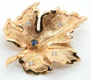 Heavy vintage 14K YG 0.  25CT VS1/F diamond & sapphire maple leaf brooch 2