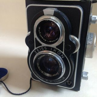 Zeiss Ikon Ikoflex IIa 855/16 w/Tessar 1:3.  5 75mm - Case - Fine vintage cond. 4