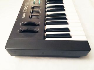 YAMAHA DX - 21 Vintage FM Synthesizer.  Made in JAPAN - 1984 and Sounds Great 6