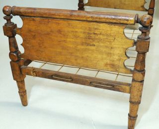 Antique 1800s DOLL ' s ROPE BED Maple Wood Primitive vtg Furniture,  From a MUSEUM 4