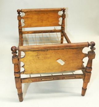 Antique 1800s DOLL ' s ROPE BED Maple Wood Primitive vtg Furniture,  From a MUSEUM 6