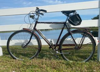 Restored Vintage 1973 British Raleigh Sports/superbe Bicycle With Dyno Hub