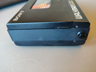 Vintage Sony WM - D6C Walkman Professional Cassette - corder w/protective case 5