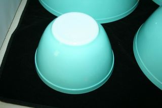 4 VINTAGE PYREX TURQUOISE MIXING BOWLS COMPLETE SET ROBINS EGG 401 402 403 404 5
