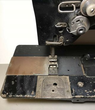 Singer 112W140 Black Industrial Sewing Machine Twin Needle Antique Vintage 5