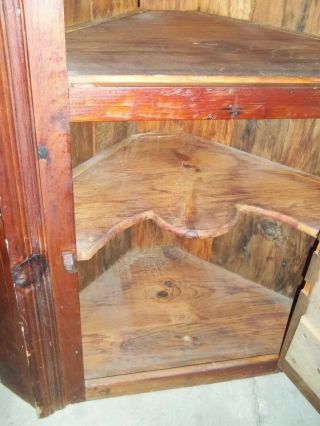 VINTAGE EARLY COLONIAL STYLE GLASS DOOR Hand Crafted COUNTRY CORNER CUPBOARD 6