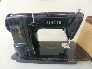 Vintage Singer Slant Needle Heavy Duty Sewing Machine (Model 301A) 4