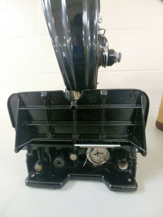 Vintage Singer Slant Needle Heavy Duty Sewing Machine (Model 301A) 6