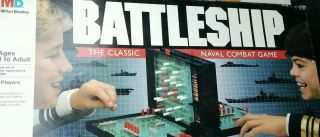 Battleship Vintage 1990 Classic Naval Combat Board Game Hasbro Milton Bradley,