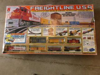 Vintage Life - Like Ho Scale Electric Train Set,  Santa Fe Track,  Tyco -