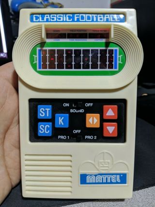 Mattel Classic Football 2000 Electronic Handheld Game