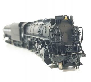 Mehano T009 Ho - Southern Pacific Lines 4 - 8 - 2 Mountain Locomotive 4328