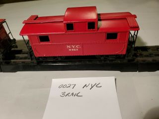 Lionel Pre War 00 Scale 0017 PRR 0027 NYC Metal Cabooses 1938/42 One GC/VG 2