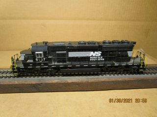 Athearn Ho Scale Norfolk Southern Sd40 - 2 Diesel 6157 With Dcc & Kadee Couplers