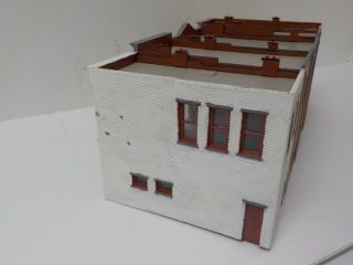 Walthers Cornerstone Merchants Row Assembled Building HO Scale 2