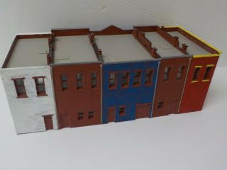 Walthers Cornerstone Merchants Row Assembled Building HO Scale 3