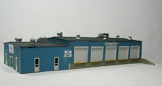 N Scale Pikestuff 8004 Built Up Truck Terminal With Side Office.  Built Up Kit