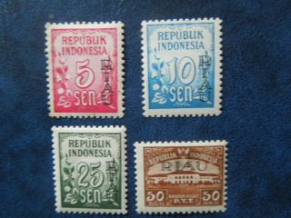 G 1884 Indonesia 1954 Riau Overprint Complete Set Mh/mnh Cv 1190.  00 See