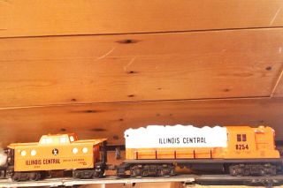 Lionel Illinois Central Non - Powered Gp - 9 W/caboose