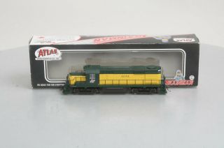 Atlas 8382 Ho Scale Chicago & Northwestern Rs - 32 Diesel Locomotive Ln/box