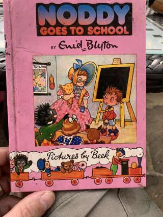 Noddy Goes To School By Enid Blyton 1989