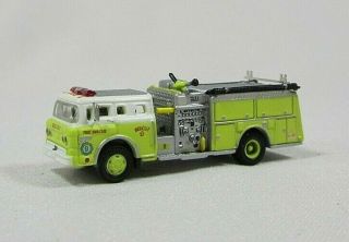 N Scale Athearn 10266 Ford C - Series Fire Truck,  Fire Rescue 9
