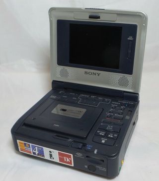 Sony Ntsc Portable Digital Minidv Walkman - - Video Transfer (gv - D1000)