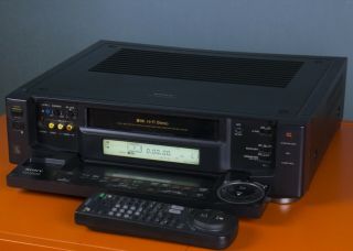 Fully Functional Sony Slv - R1000 S - Vhs/vhs Player/recorder - Vcr & Remote Control