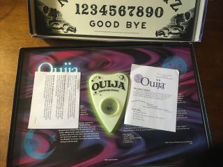 Vintage 1998 Parker Brothers Glow In The Dark Ouija Board,  Planchette 3