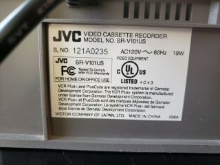 JVC SR - V101US VHS S - VHS ET PROFESSIONAL VCR WORK FOR VIDEO TRANSFER TO DVD 5