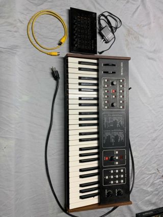 Sequential Circuits Six Trax Keyboard Synth